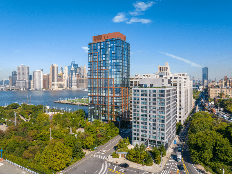Pier 6 Brooklyn Bridge Park Apartments header