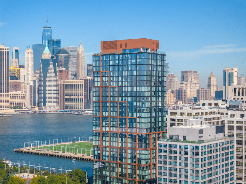 Pier 6 Brooklyn Bridge Park Apartments header