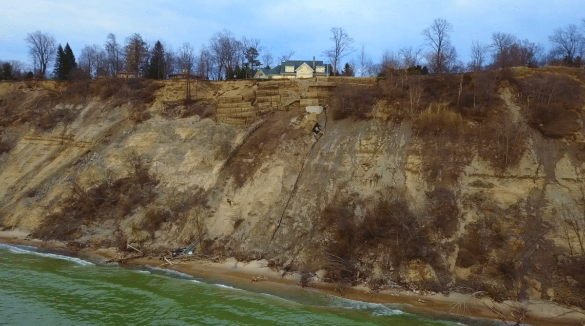 	Retaining Wall Failure