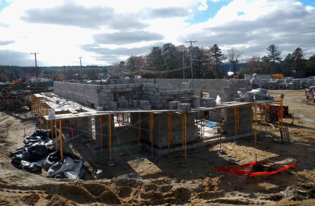 Marshfield High School, Construction