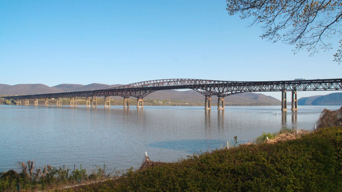Replacement of Electrical Feeds on Newburgh-Beacon Bridge