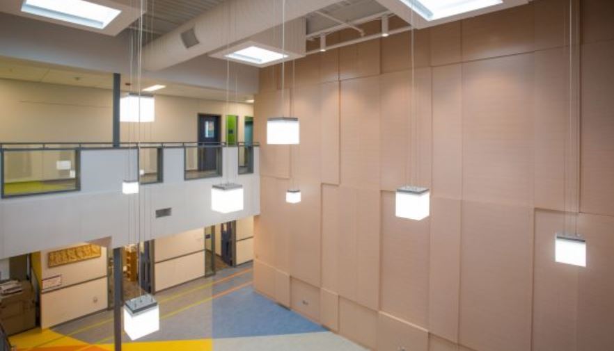 Alma del Mar Charter School header