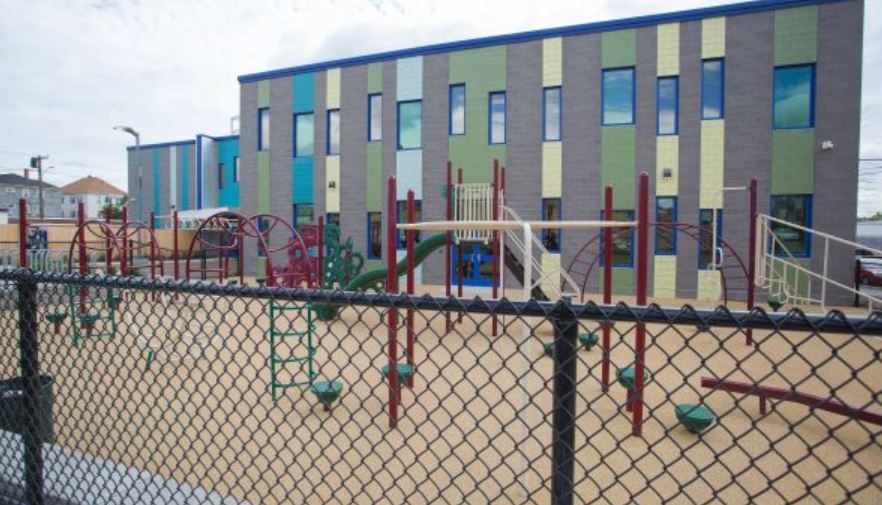 Alma del Mar Charter School header