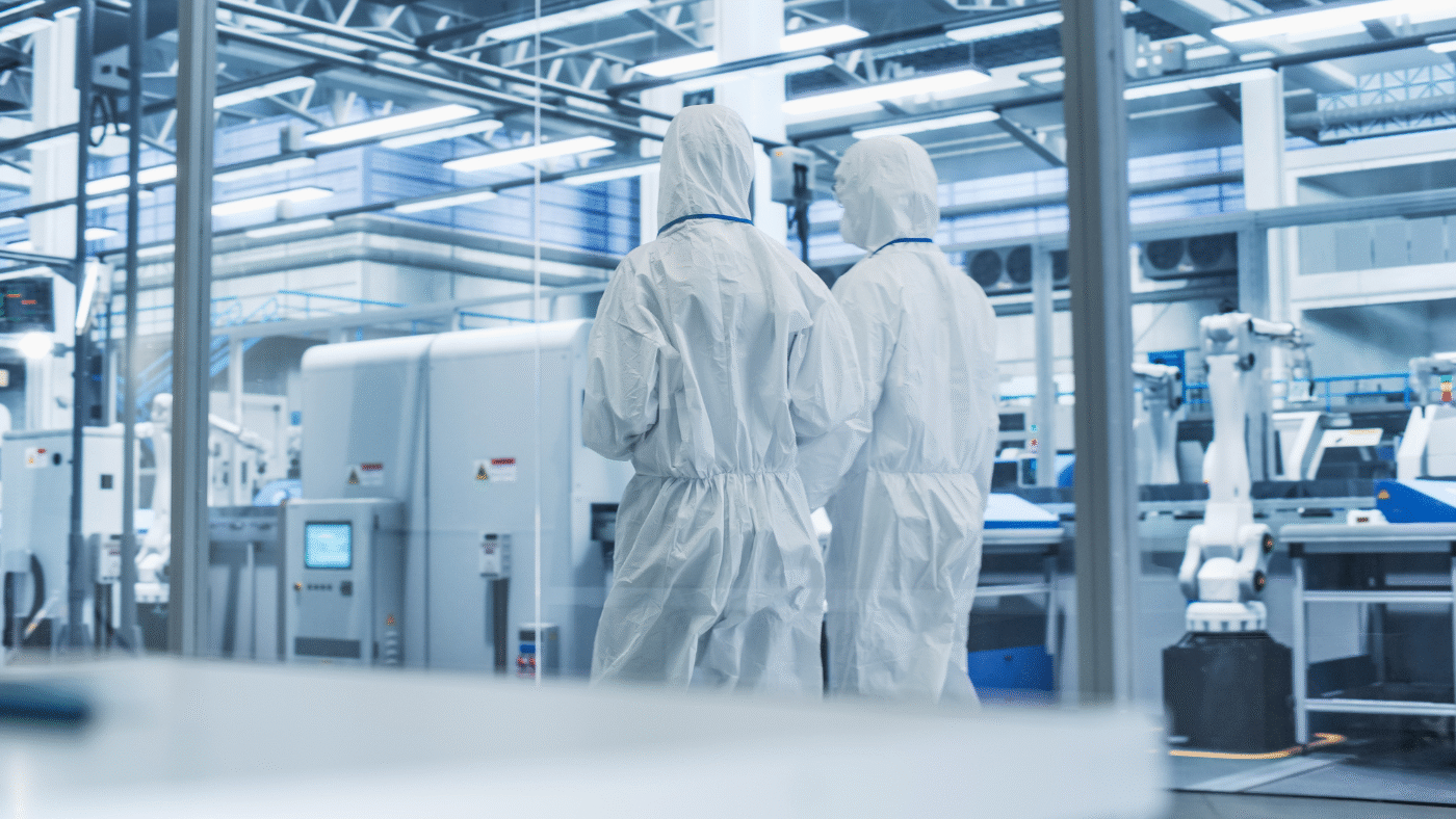sterile-compounding-facility-cleanroom-hepa-filtration