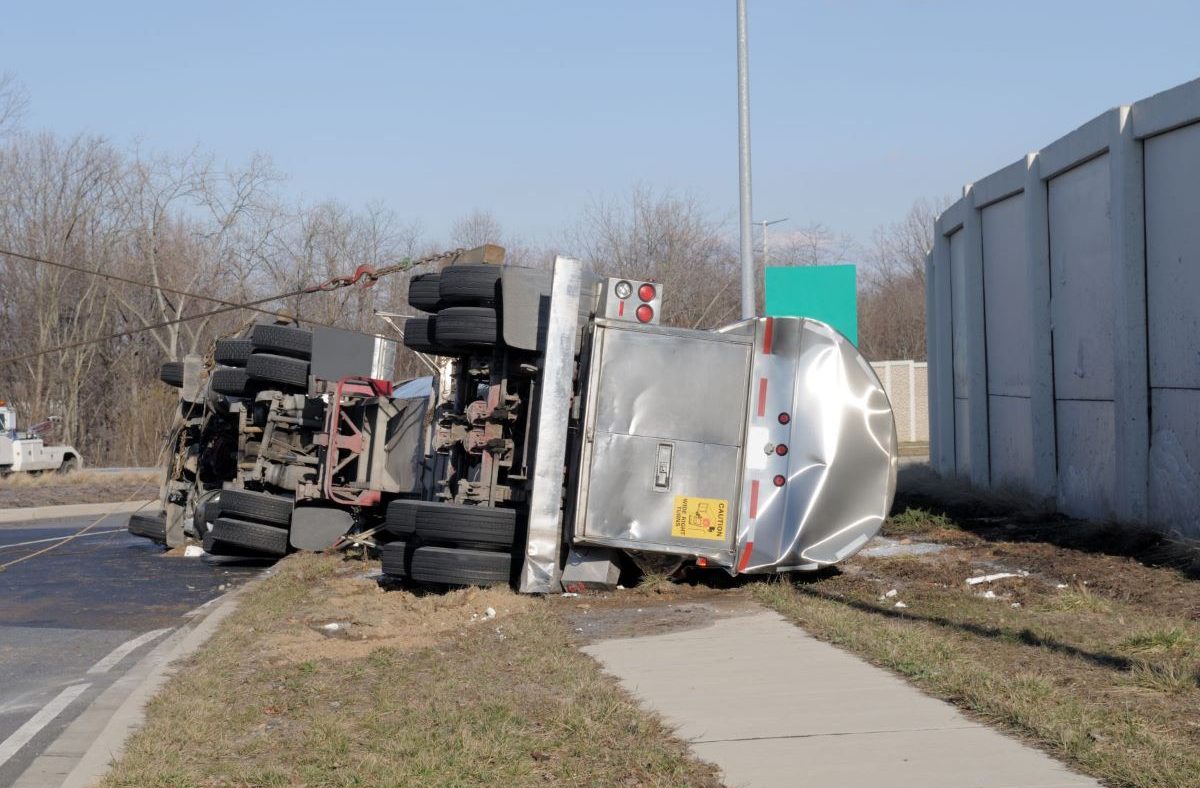 tank truck rollover